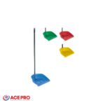 Pelle avec manche - Pratique et robuste